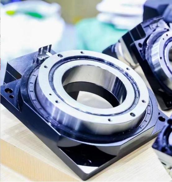 朗迅精密機械 蘇州  專業(yè)精密機械制造者